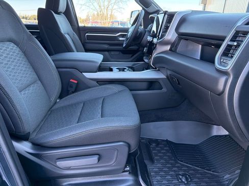 New 2026 RAM 1500 Big Horn AWD/4WD image 18