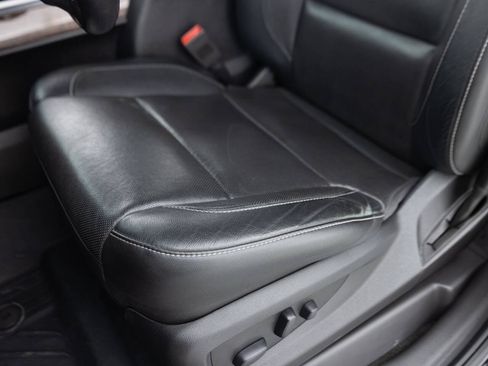 Used 2018 GMC Sierra 1500 SLT AWD/4WD image 28