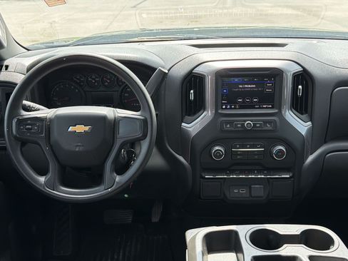 Used 2022 Chevrolet Silverado 1500 Custom RWD image 25