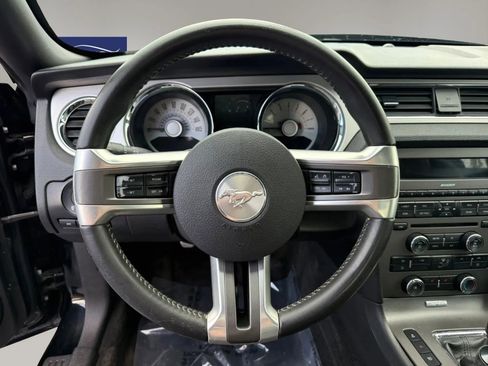 Used 2012 Ford Mustang Coupe RWD image 16
