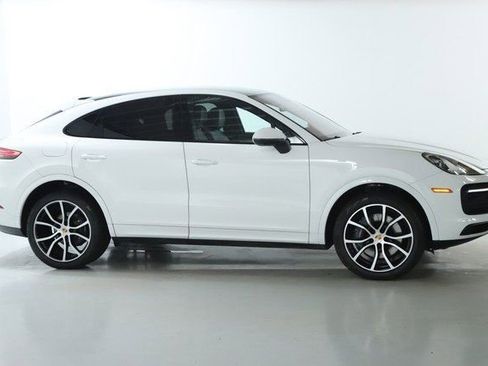 Used 2021 Porsche Cayenne Coupe image 11