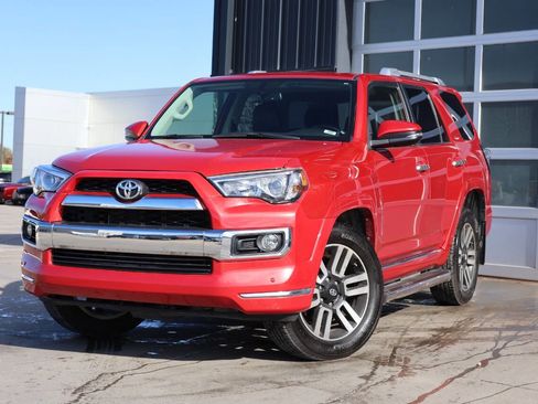Used 2017 Toyota 4Runner Limited image 3