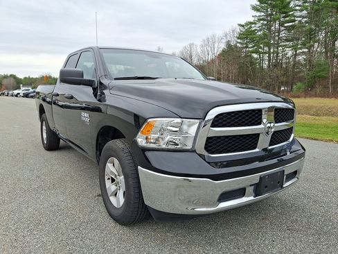 Used 2024 RAM 1500 Classic SLT image 2