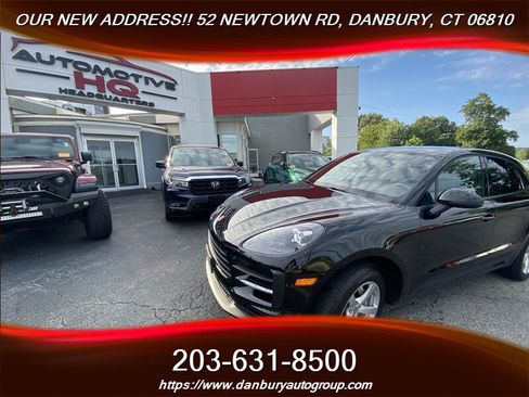 Used 2021 Porsche Macan AWD/4WD image 1