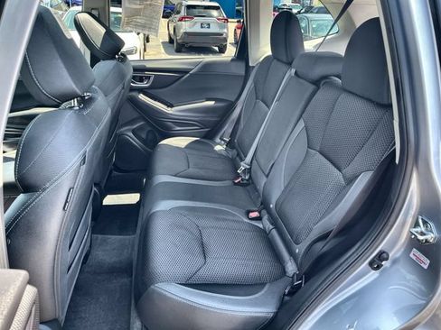 Used 2024 Subaru Forester Premium AWD/4WD image 28