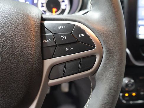 Used 2021 Jeep Cherokee Latitude Lux 80th Anniv w/ Quick Order Package 26U 80TH AWD/4WD image 40