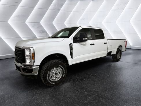 Used 2024 Ford F250 XL w/ XL Off-Road Package AWD/4WD image 3