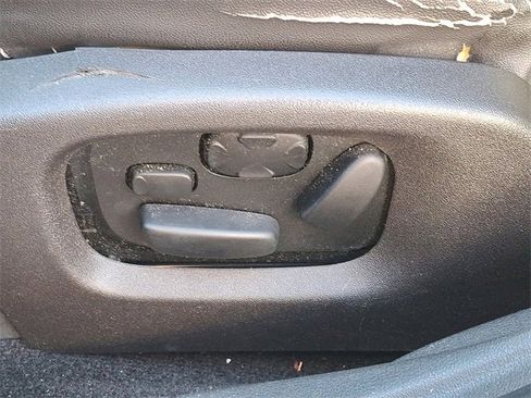 Used 2014 Lincoln MKS AWD w/ Equipment Group 201A image 27