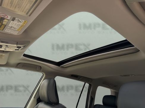 Used 2014 Lexus GX 460 w/ Premium Package image 12