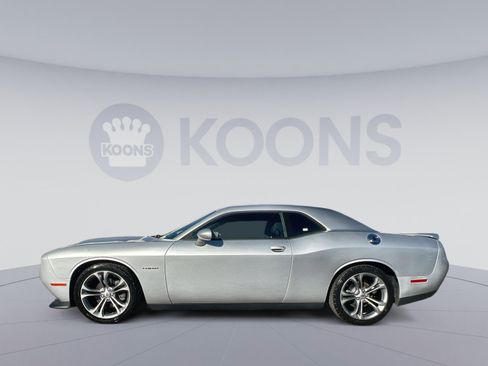 Used 2021 Dodge Challenger R/T image 2