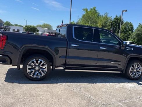 Used 2024 GMC Sierra 1500 Denali w/ Denali Reserve Package AWD/4WD image 9