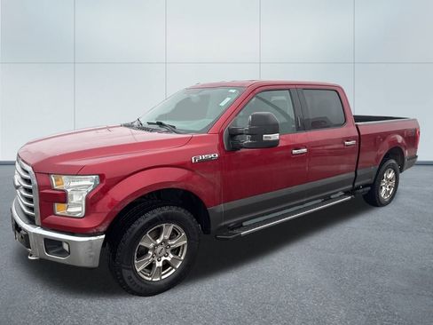 Used 2015 Ford F150 XLT w/ Equipment Group 302A Luxury image 3