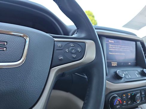 Certified 2022 GMC Acadia Denali w/ Denali Ultimate Package FWD image 26