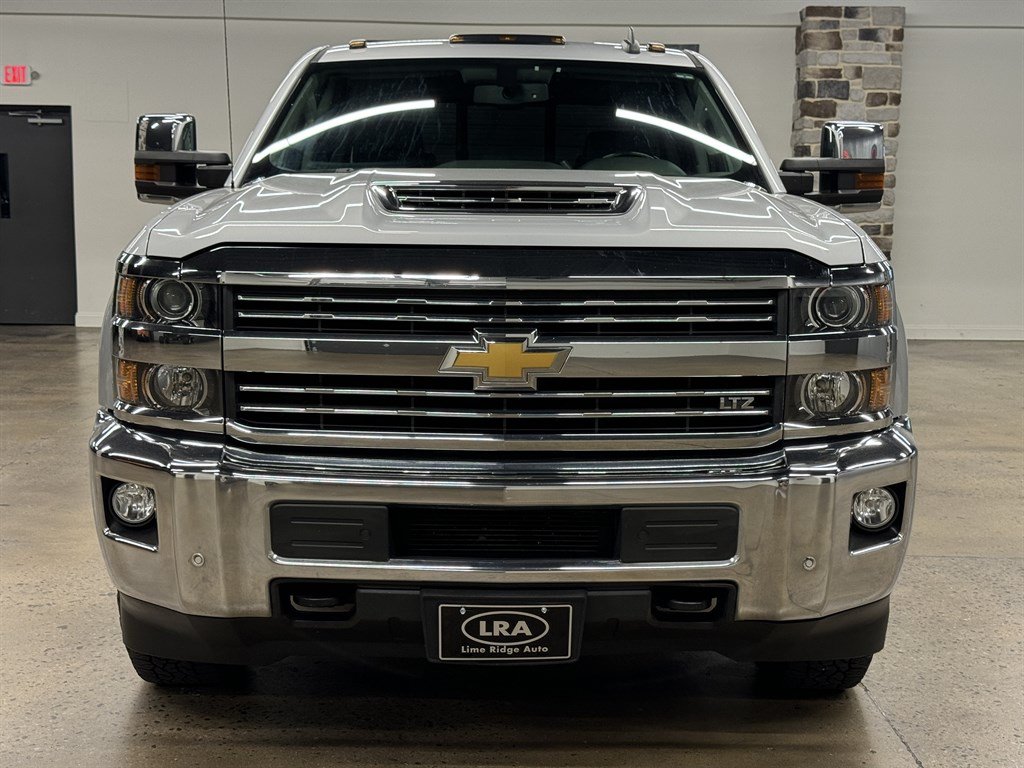 Used 2019 Chevrolet Silverado 3500 LTZ w/ Duramax Plus Package AWD/4WD image 2