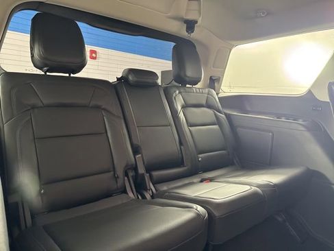 New 2025 Lincoln Navigator Reserve image 26