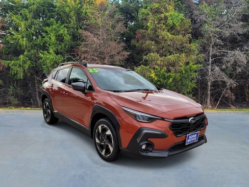 Certified 2025 Subaru Crosstrek 2.5i Limited w/ Crosstrek Mirror Package AWD/4WD image 16