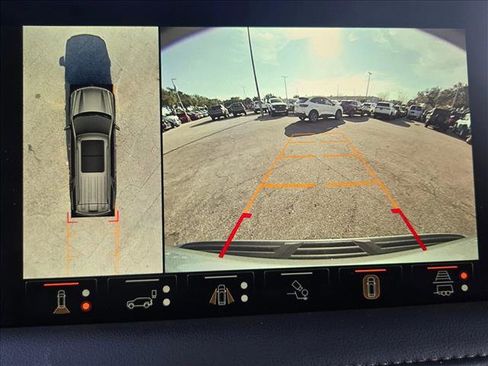 Used 2024 Chevrolet Suburban High Country w/ Advanced Technology Package image 13