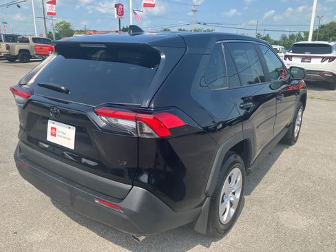 Certified 2025 Toyota RAV4 LE FWD image 9