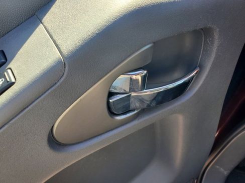 Used 2016 Nissan Frontier SV w/ SV Value Truck Package image 13