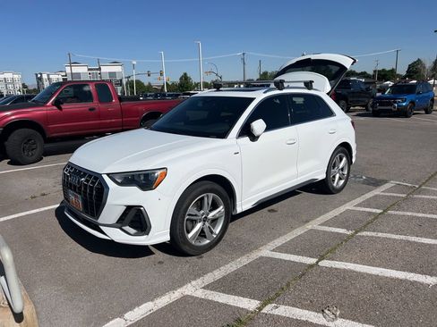 Used 2021 Audi Q3 2.0T Premium w/ Convenience Package AWD/4WD image 15
