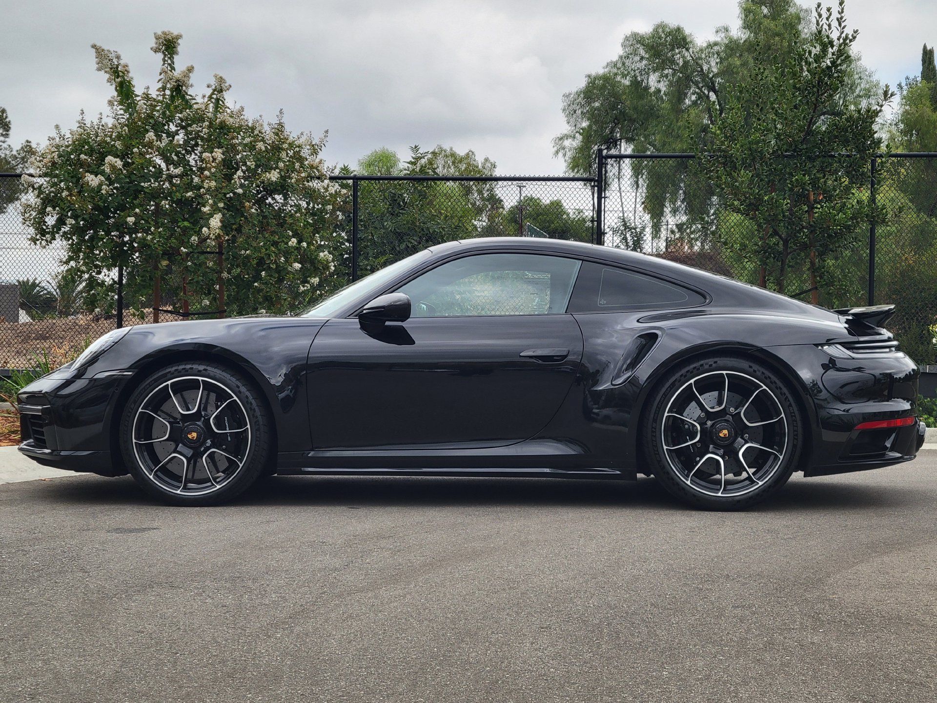 Used 2022 Porsche 911 Turbo S AWD/4WD image 2