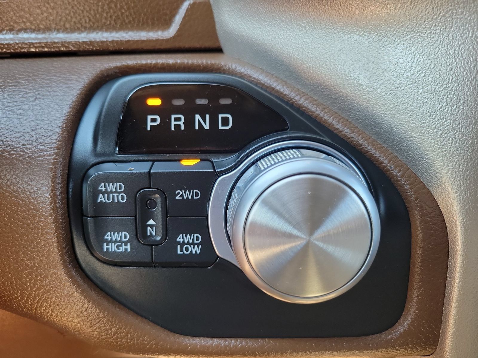Used 2019 RAM 1500 Laramie AWD/4WD image 22
