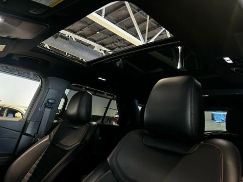 Used 2025 Ford Explorer ST-Line w/ Premium Package AWD/4WD image 13