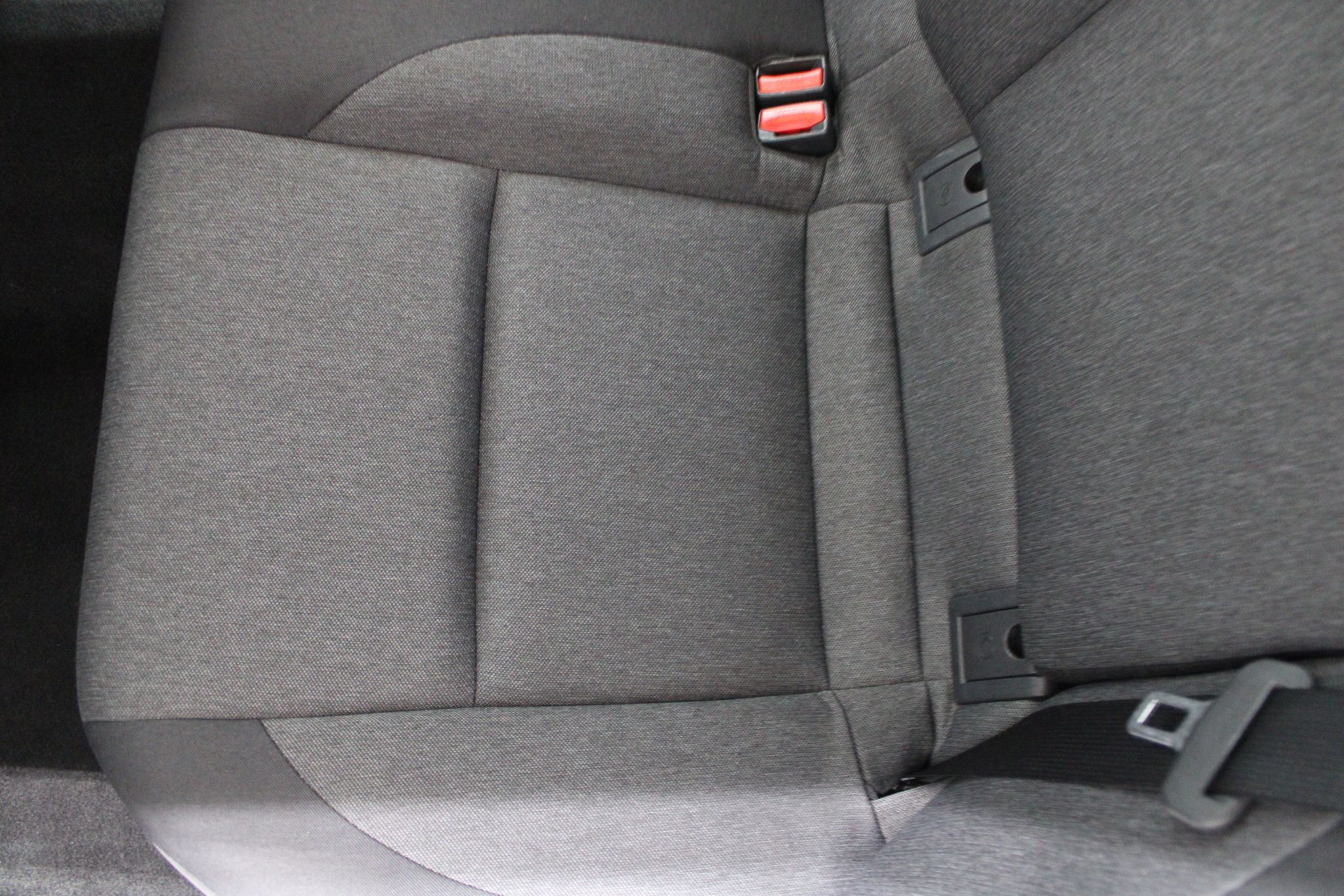 Used 2025 Toyota Camry LE FWD image 17