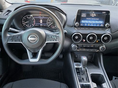 Used 2024 Nissan Sentra SV image 12