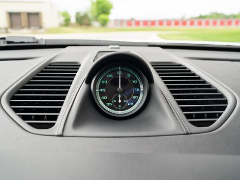 Used 2019 Porsche 911 Speedster RWD image 24