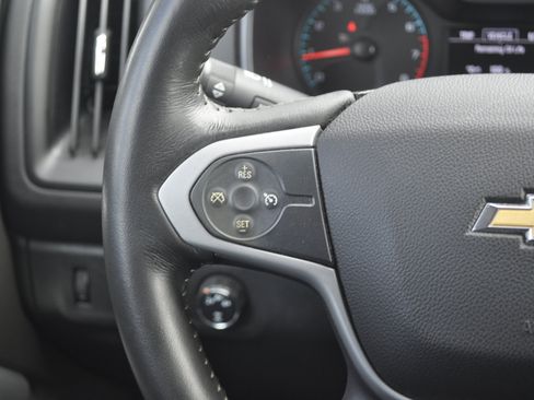 Used 2015 Chevrolet Colorado LT w/ LT Convenience Package image 19