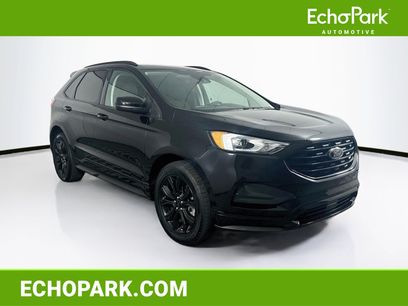 Used 2022 Ford Edge SE w/ Black Appearance Package
