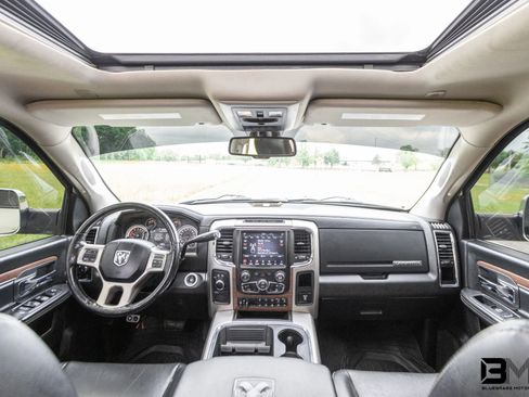 Used 2018 RAM 3500 Laramie image 15