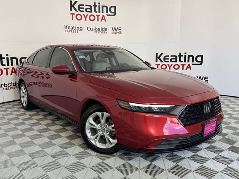 Used 2023 Honda Accord EX image 3