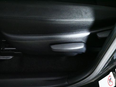 Used 2017 Toyota RAV4 LE w/ All Weather Liner Package AWD/4WD image 20