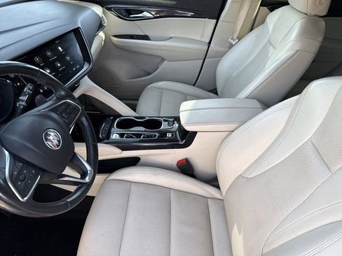 Used 2022 Buick Envision Essence w/ Safety Package FWD image 11