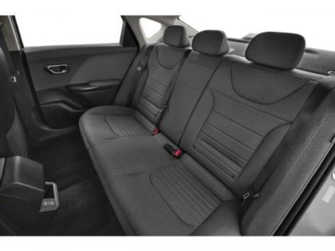 Used 2025 Kia K4 EX image 15