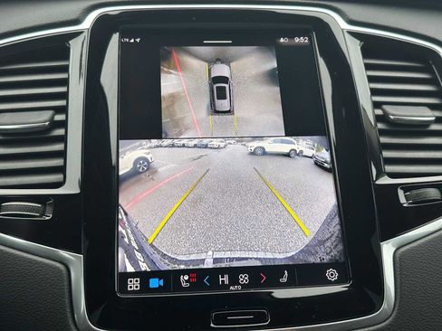 Certified 2024 Volvo XC90 T8 Ultimate image 27