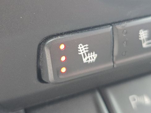 Used 2021 GMC Sierra 1500 AT4 image 15