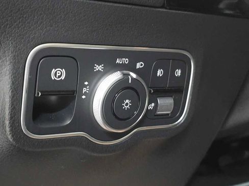 Certified 2026 Mercedes-Benz GLA 250 4MATIC image 26