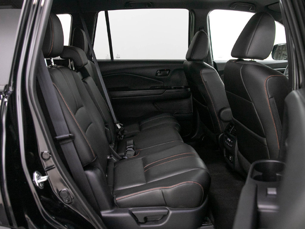 Used 2023 Honda Passport TrailSport image 13