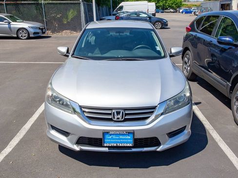 Used 2019 Honda Accord LX image 2