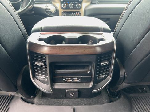 Used 2021 RAM 1500 Laramie AWD/4WD image 28