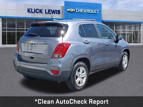 Used 2020 Chevrolet Trax LS w/ Tint and Cruise Package FWD image 8
