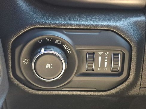 Used 2021 Jeep Wrangler Unlimited Sport AWD/4WD image 23