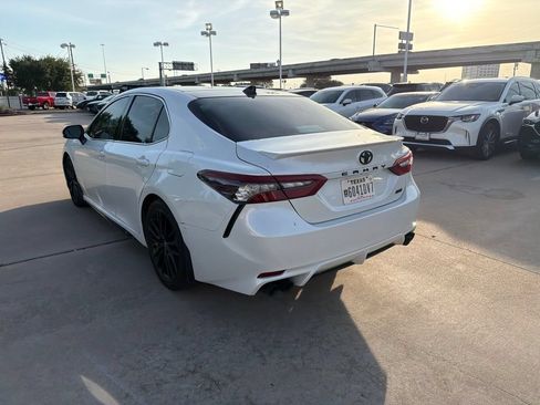 Used 2021 Toyota Camry XSE FWD image 5