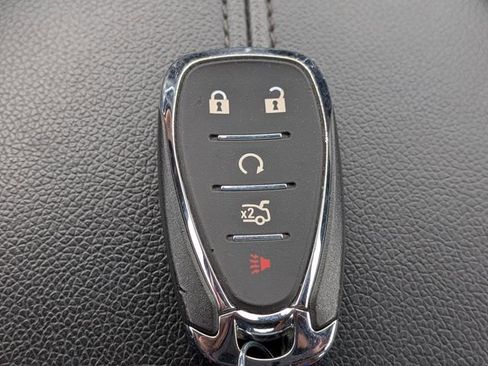 Used 2025 Chevrolet Malibu LT image 29