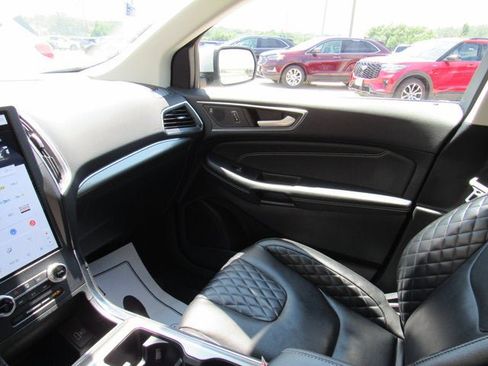 Used 2024 Ford Edge Titanium w/ Equipment Group 301A AWD/4WD image 27