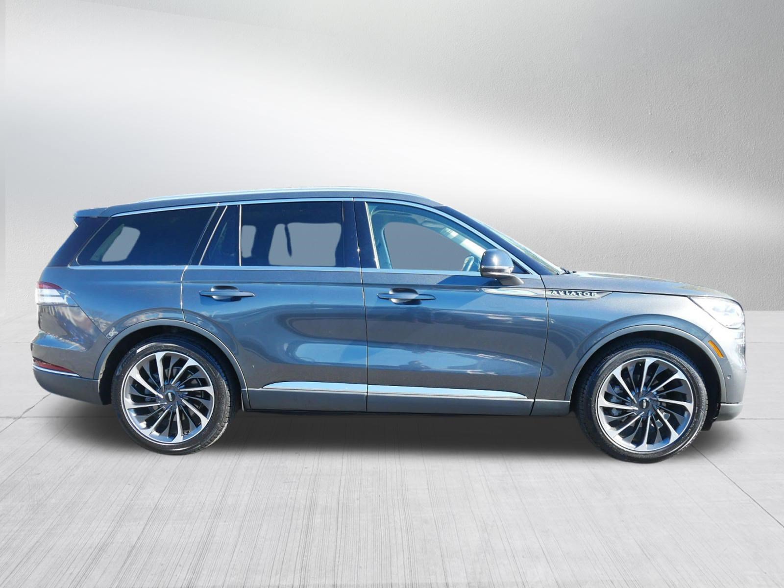 Used 2020 Lincoln Aviator Reserve w/ Equipment Group 202A AWD/4WD image 8