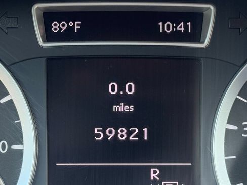 Used 2018 INFINITI QX30 FWD image 11